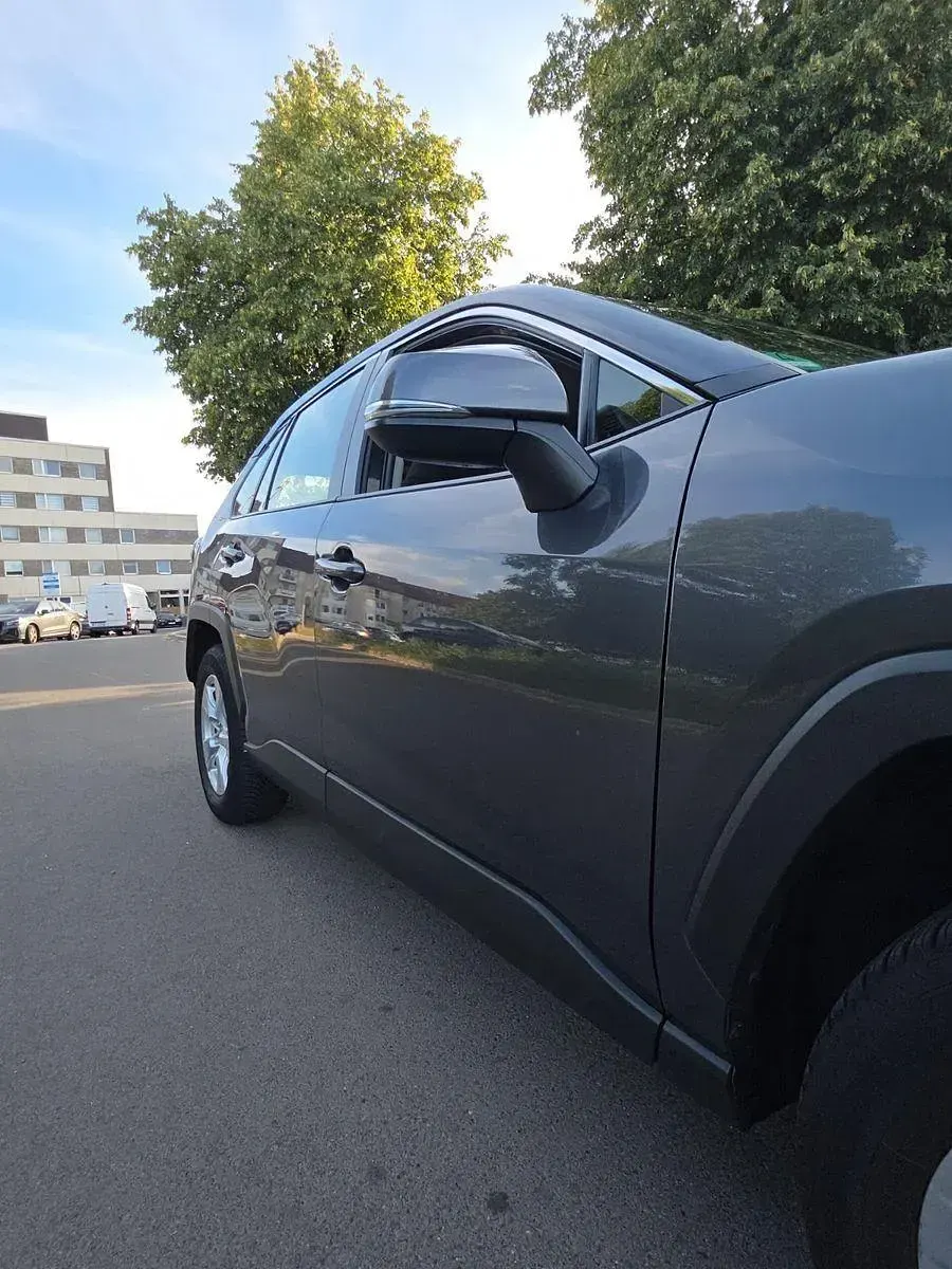 Gebraucht Toyota RAV4 Comfort 175 PS (128 kW) 2020 Grau SUV