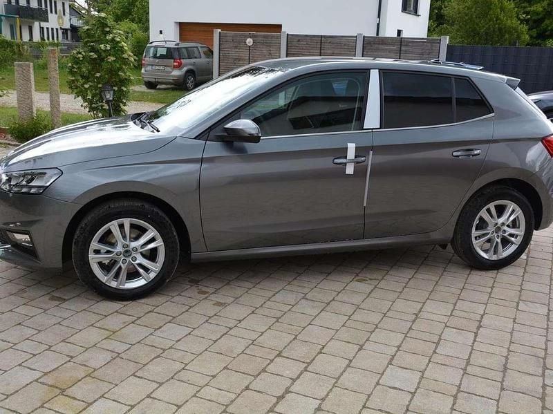 Neu Skoda Fabia Dynamic 116 PS (85 kW) 2026 Smokey diamond silber metallic Kleinwagen