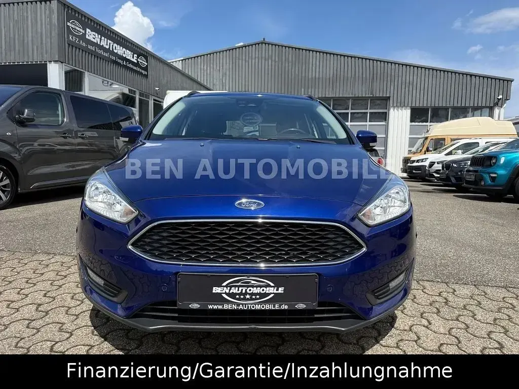 Gebraucht Ford Focus Trend 101 PS (74 kW) 2015 Blau Limousine