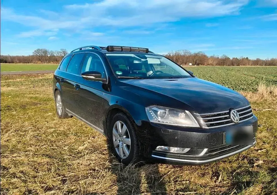 Gebraucht VW Passat 140 PS (102 kW) 2012 Schwarz Kombi
