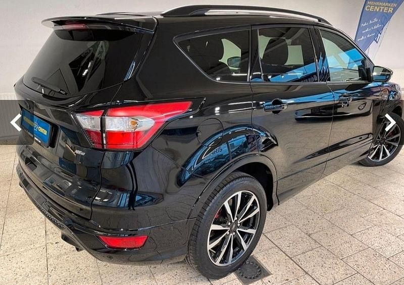 Gebraucht Ford Kuga ST-Line 179 PS (131 kW) 2019 Schwarz SUV