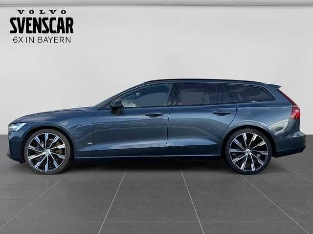 Gebraucht Volvo V60 145 PS (106 kW) 2022 Kombi