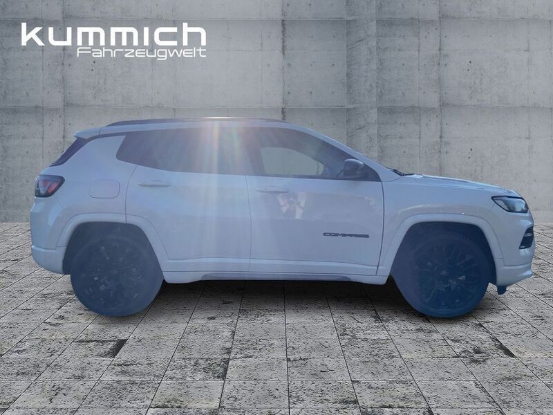 Gebraucht Jeep Compass Altitude 131 PS (96 kW) 2024 Alpine white (weiß) SUV