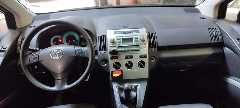 Gebraucht Toyota Corolla 129 PS (94 kW) 2006 Other Kombi