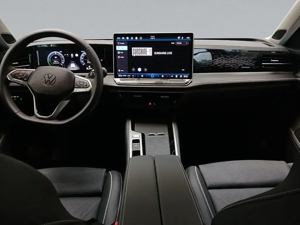 Używany VW Passat Elegance 272 KM (200 kW) 2025 Czarny Kombi