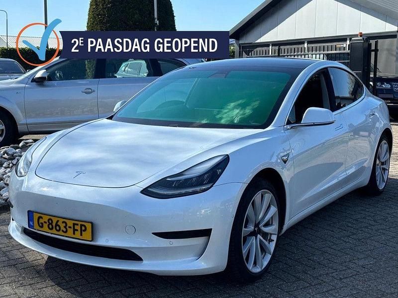 Gebraucht Tesla Model 3 175 kW (238 PS) 2019 Weiß Limousine