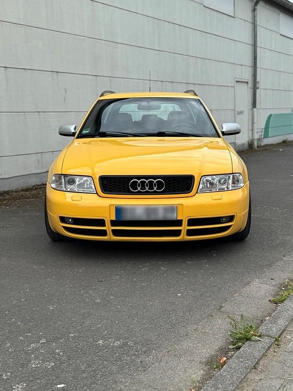 Usata Audi S4 265 CV (194 kW) 2000 Giallo Station wagon