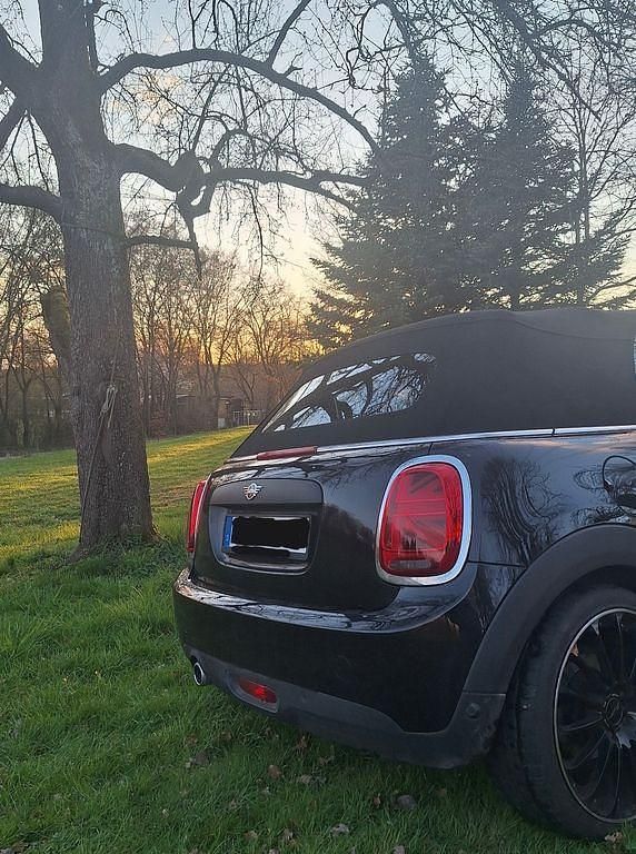 Gebraucht Mini One Cabriolet Chili 102 PS (75 kW) 2020 Schwarz Cabrio