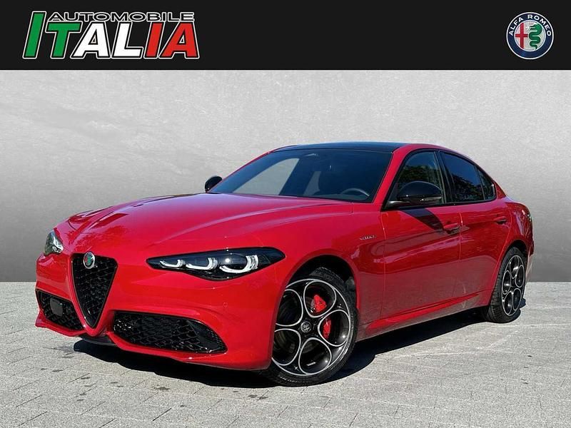Grau Gebraucht 2024 Alfa Romeo Giulia Veloce Limousine | 50.500 € (Teuer) - Bild 1/4