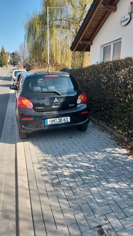 Gebraucht Mitsubishi Space Star Active 71 PS (52 kW) 2019 Schwarz Kleinwagen