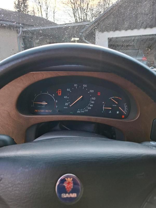 Gebraucht Saab 9-5 185 PS (136 kW) 2004 Silber Limousine