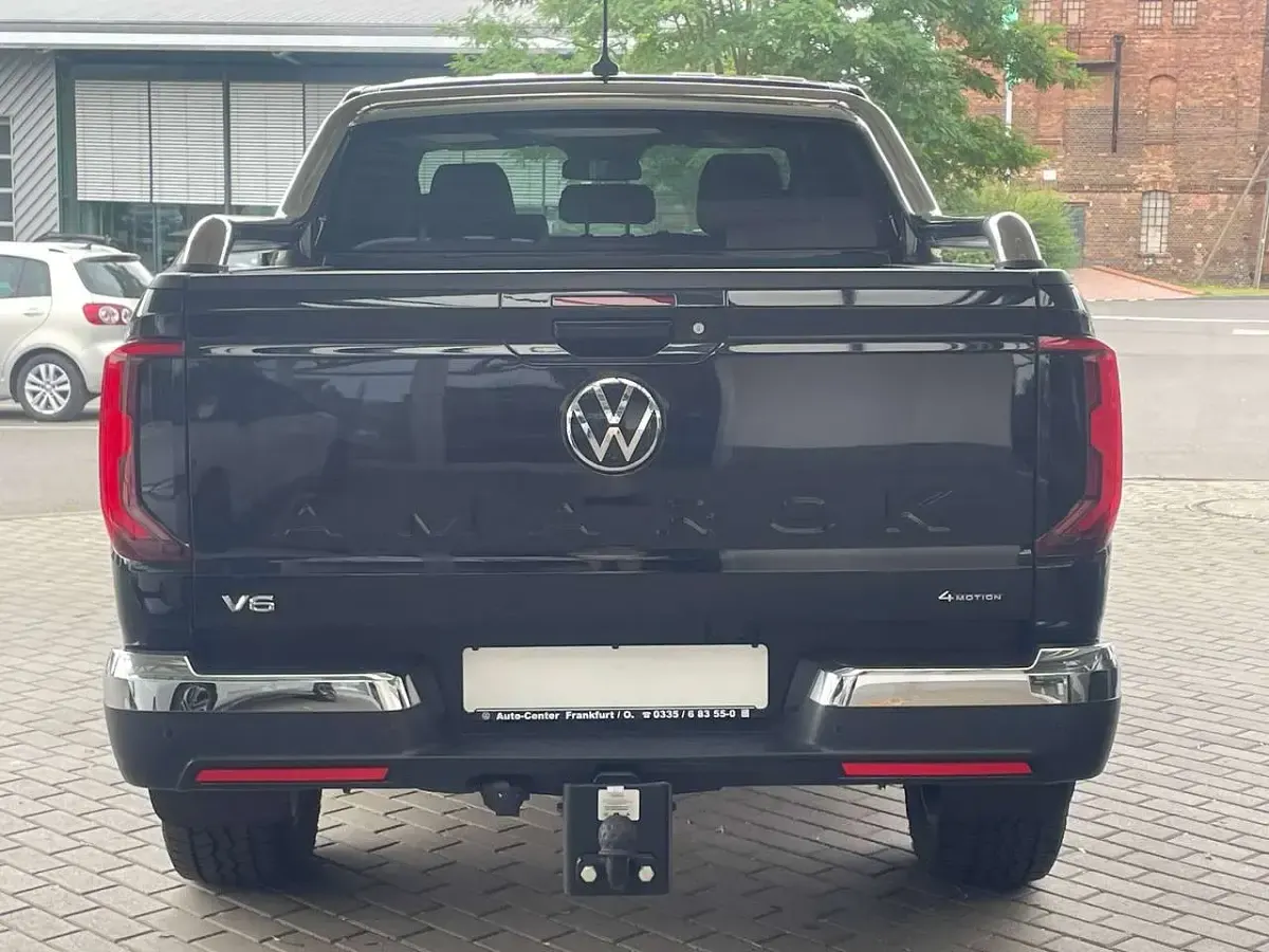 Gebraucht VW Amarok Style 241 PS (177 kW) 2023 Midnight black metallic Pickup