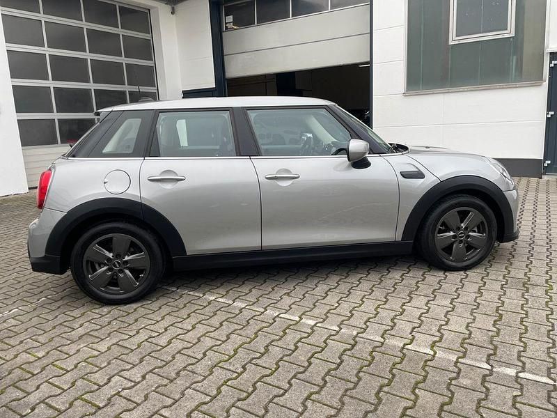 Gebraucht Mini Cooper 136 PS (100 kW) 2023 Grau Kleinwagen