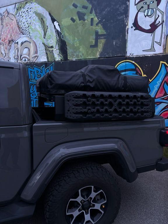 Gebraucht Jeep Gladiator Overland 265 PS (194 kW) 2021 Grau Abholung