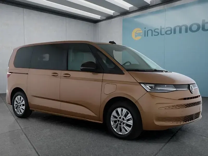 Gebraucht VW Multivan 245 PS (180 kW) 2025 Gold Van / Kleinbus