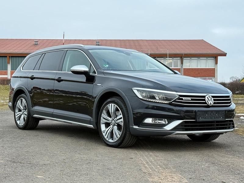 Second-hand VW Passat 150 CP (110 kW) 2016 Negru Break