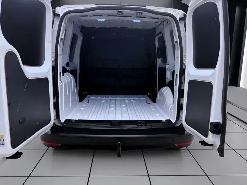 Gebraucht VW Caddy 75 PS (55 kW) 2022 Candyweiß Van / Kleinbus