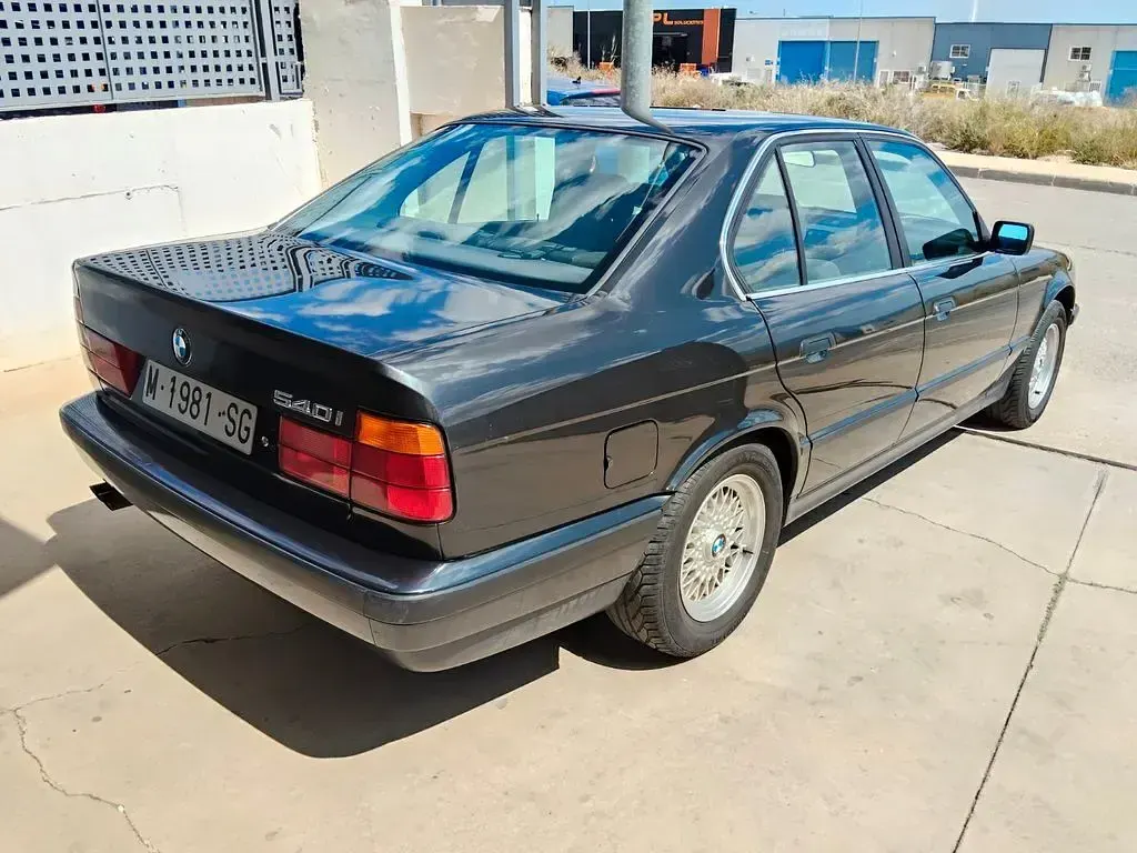 Gebraucht BMW 540 286 PS (210 kW) 1995 Schwarz Limousine