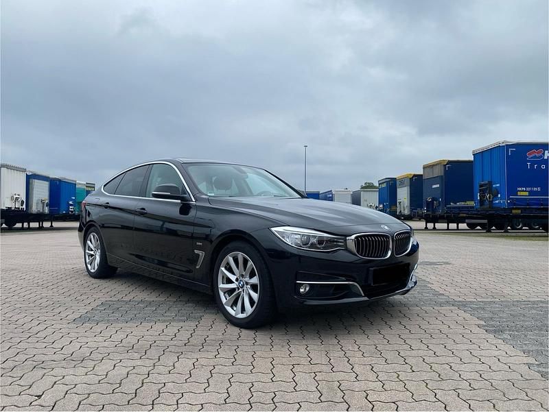 Schwarz Gebraucht 2015 BMW 320 Luxury Line Limousine | 14.500 € (Guter Preis) - Bild 1/4