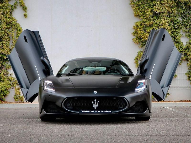 Gebraucht Maserati MC20 630 PS (463 kW) 2023 Schwarz