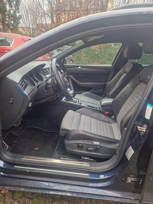 Gebraucht VW Passat 190 PS (139 kW) 2016 Blau Kombi