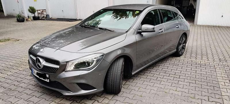 Gebraucht 2015 Mercedes CLA180 Shooting Brake Kombi | 13.999 € (Fairer Preis) - Bild 1/4