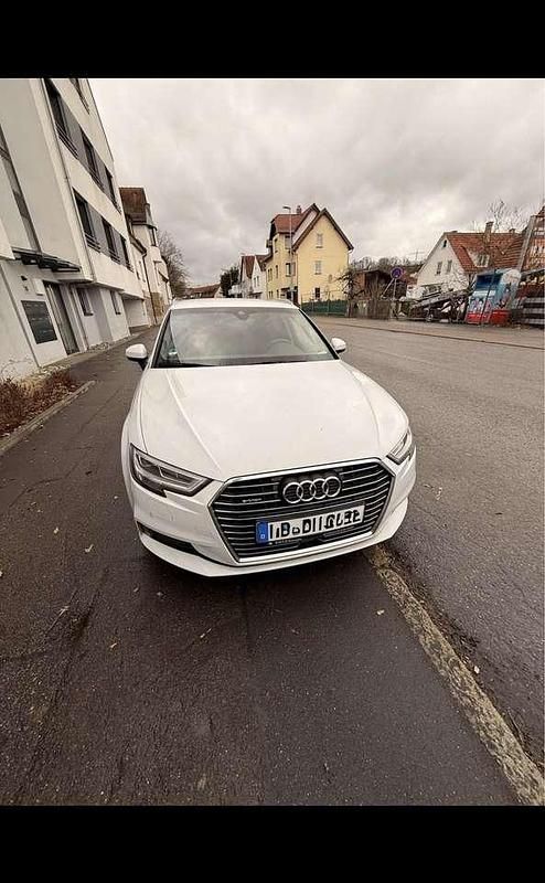 Gebraucht Audi e-tron 204 PS (150 kW) 2020 Weiß SUV