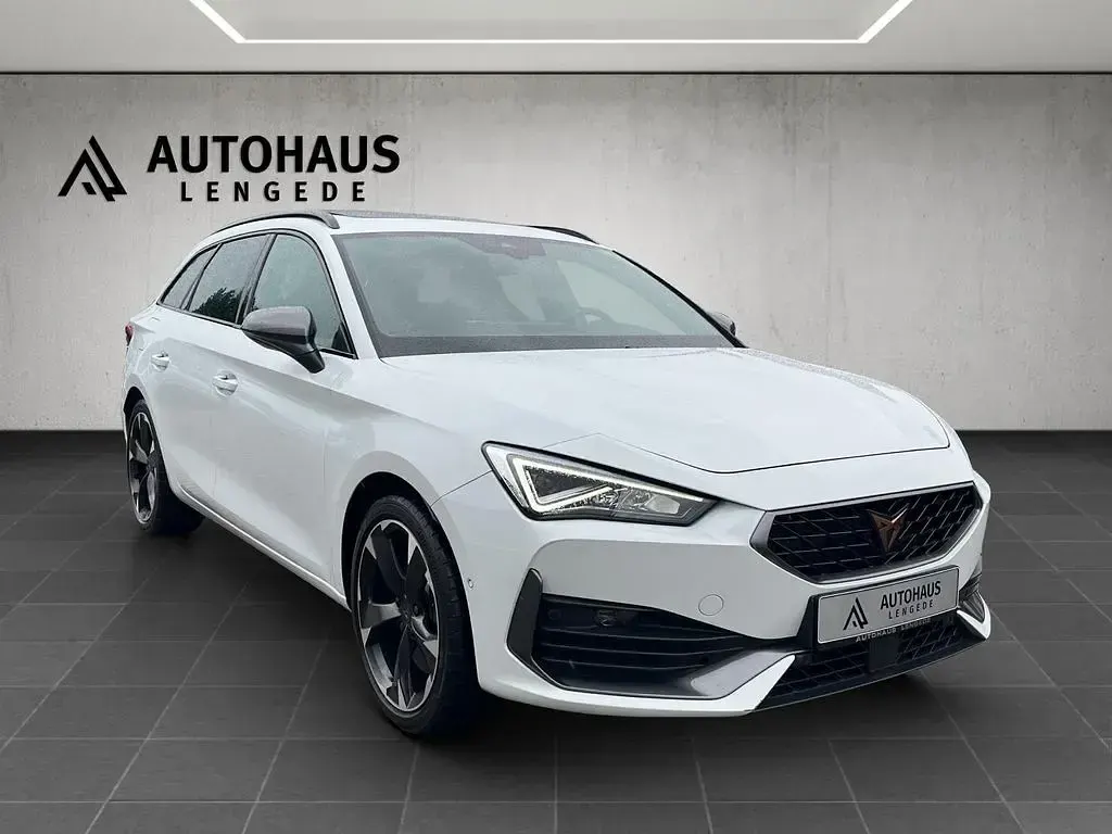 Gebraucht Cupra Leon 300 PS (220 kW) 2023 Weiß Limousine