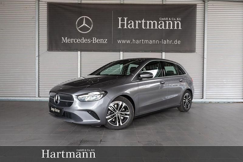 Grau Gebraucht 2024 Mercedes 250 Advanced Limousine | 35.850 € (Fairer Preis) - Bild 1/4