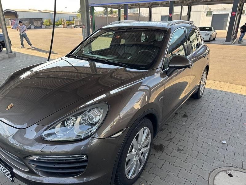 Gebraucht Porsche Cayenne S E-Hybrid 379 PS (278 kW) 2011 Braun SUV