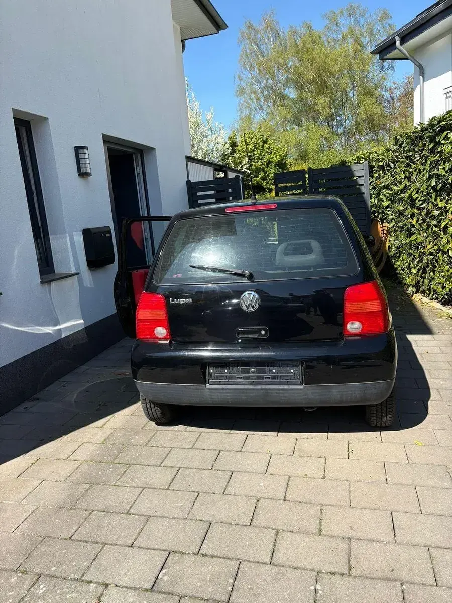 Brugt VW Lupo Basis 50 HK (36 kW) 2000 Sort Hatchback