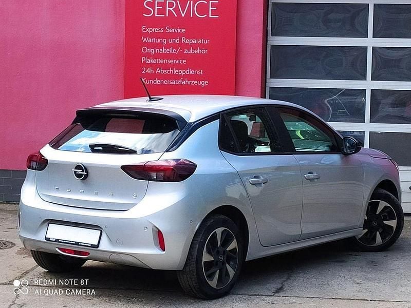 Gebraucht Opel Corsa-e Edition 100 kW (136 PS) 2024 Silber Kleinwagen