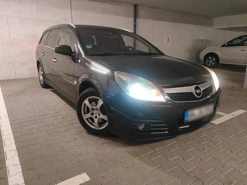 Schwarz Gebraucht 2008 Opel Vectra Kombi | 2.450 € (Fairer Preis) - Bild 1/4