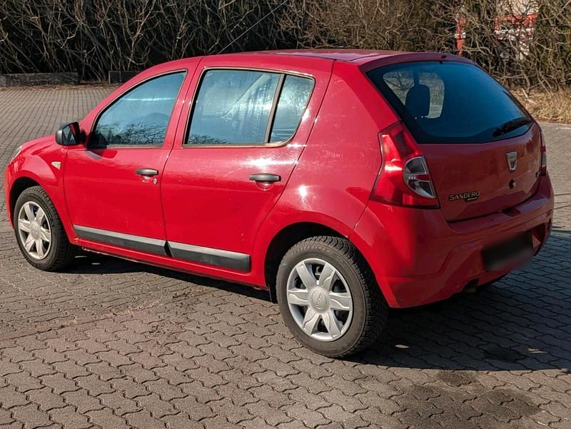 Gebraucht Dacia Sandero 75 PS (55 kW) 2009 Rot Kleinwagen