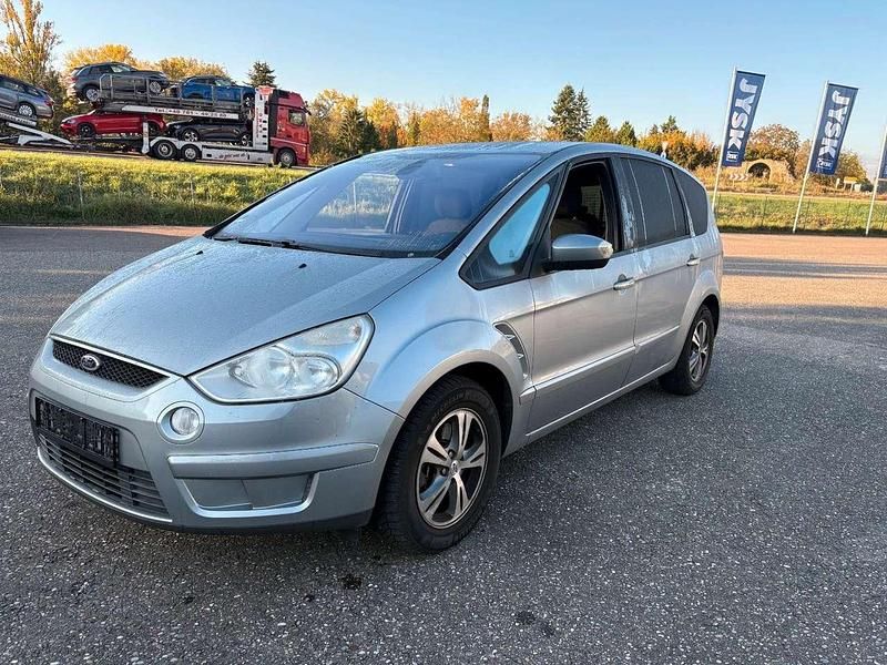 Silber Gebraucht 2009 Ford Galaxy Trend Van / Kleinbus | 2.950 € (Superpreis) - Bild 1/4