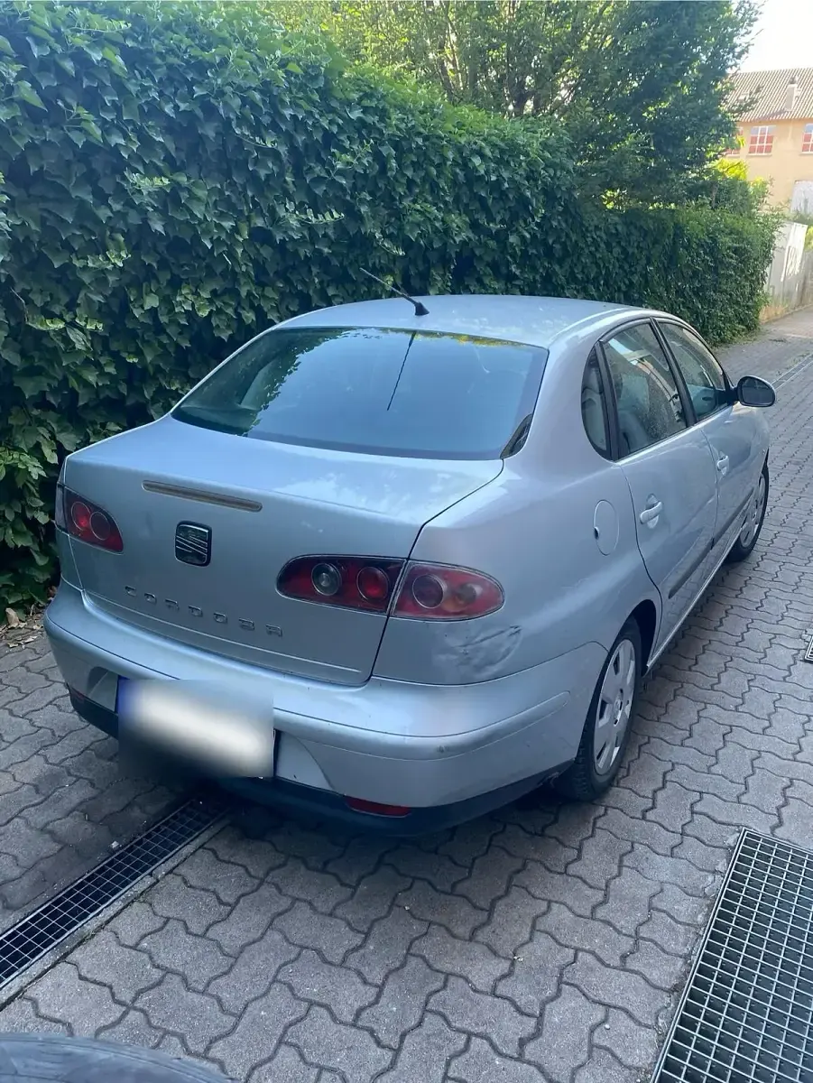 Gebraucht Seat Cordoba 63 PS (46 kW) 2007 Silber Limousine