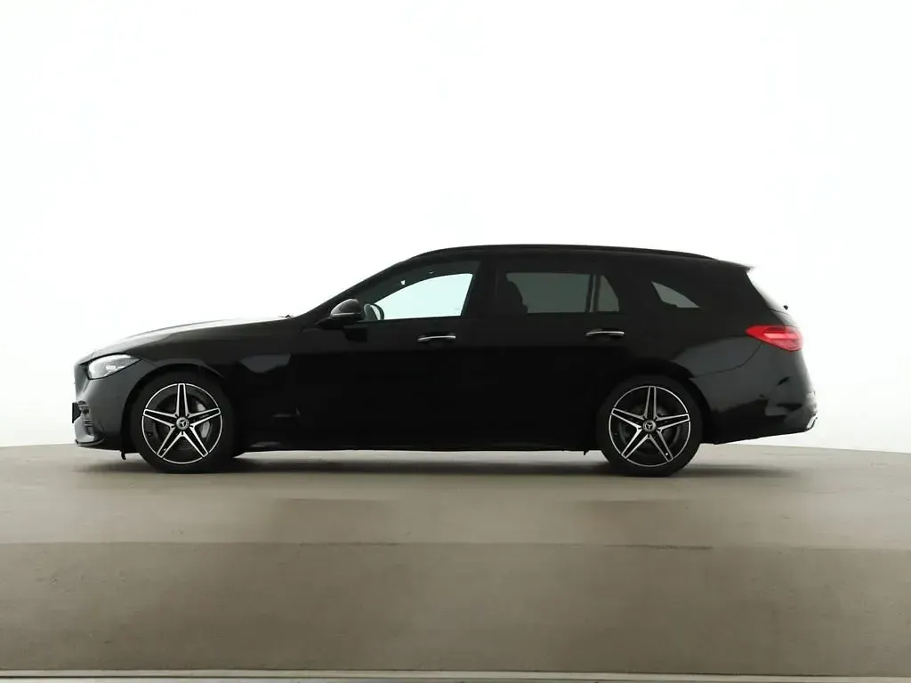Gebraucht Mercedes C200 AMG 163 PS (119 kW) 2023 Schwarz Limousine