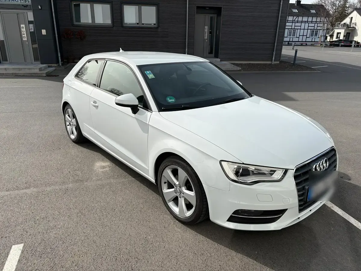 Gebraucht Audi A3 S-Line 150 PS (110 kW) 2014 Weiß Limousine