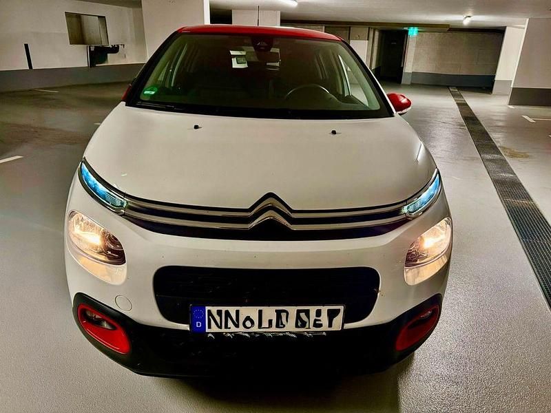 Rot Gebraucht 2018 Citroën C3 PureTech Kleinwagen | 8.000 € (Fairer Preis) - Bild 1/4