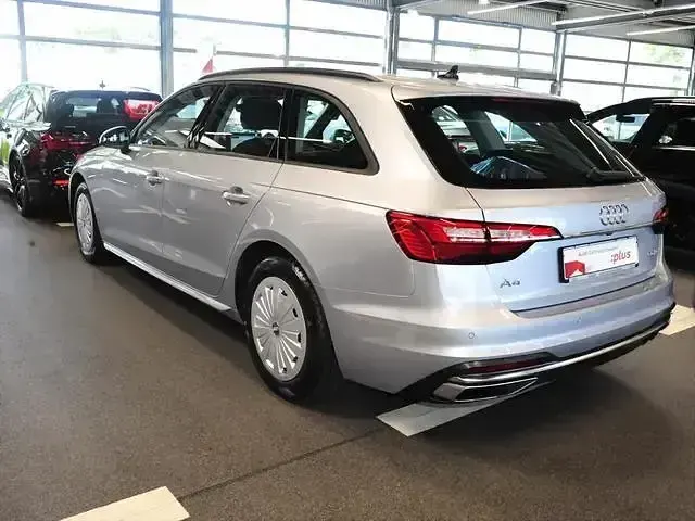 Gebraucht Audi A4 Advanced Plus 136 PS (100 kW) 2024 Florettsilber metallic Limousine