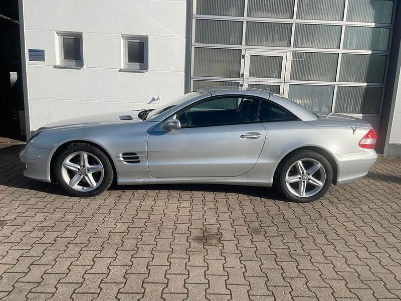 Gebraucht Mercedes SL350 272 PS (200 kW) 2008 Iridiumsilber (metallic) Cabrio