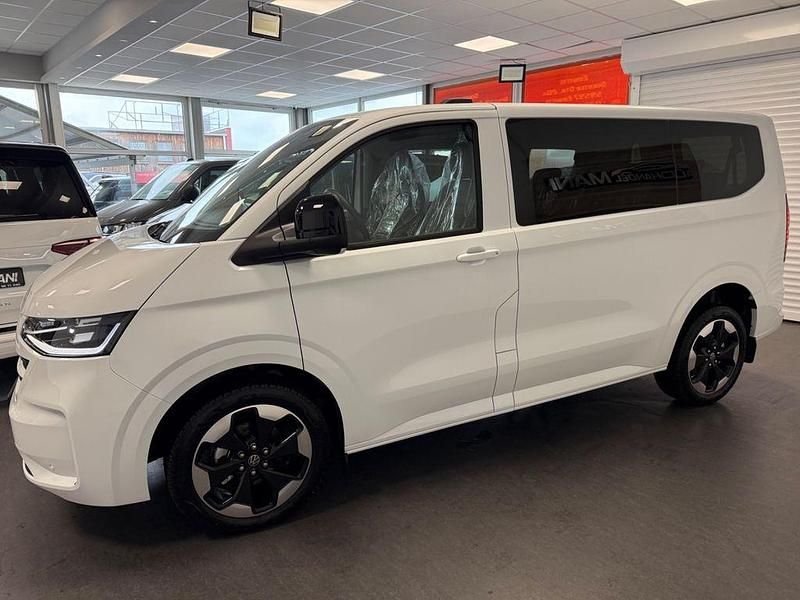 Neu VW T7 Life 150 PS (110 kW) 2025 Weiß Van