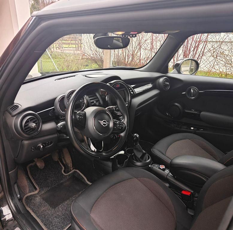 Gebraucht Mini ONE 102 PS (75 kW) 2018 Schwarz Kleinwagen