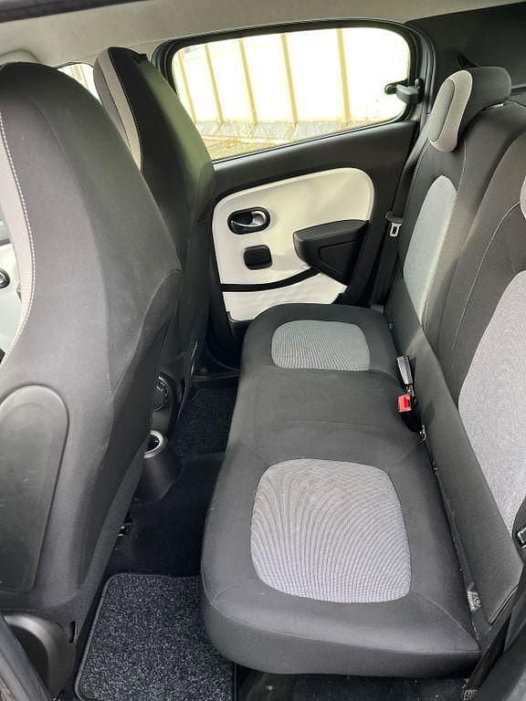 Używany Renault Twingo LIMITED 69 KM (50 kW) 2018 Szary Hatchback