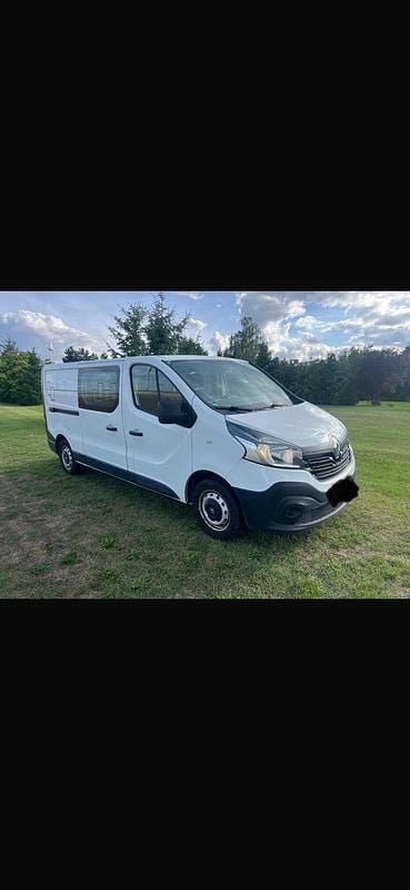Weiß Gebraucht 2016 Renault Traffic Van / Kleinbus | 6.000 € (Guter Preis) - Bild 1/4