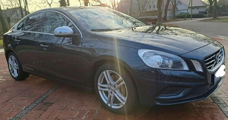 Gebraucht Volvo S60 R-Design 163 PS (119 kW) 2013 Limousine
