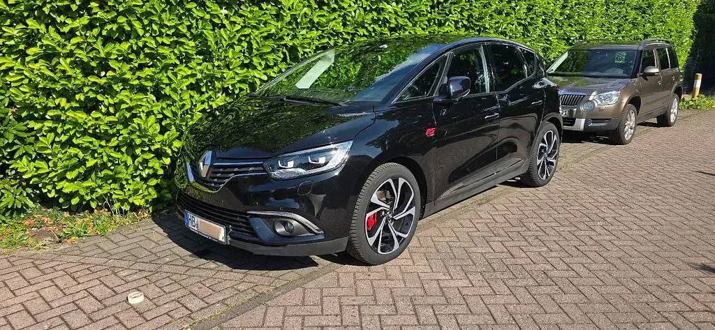 Gebraucht Renault Scénic III Bose Edition 132 PS (97 kW) 2017 Schwarz Van / Kleinbus