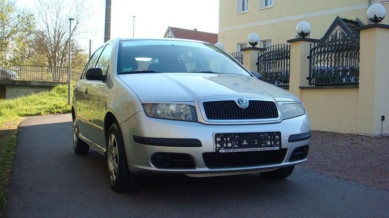 Gebraucht Skoda Fabia Classic 75 PS (55 kW) 2006 Silber Kleinwagen