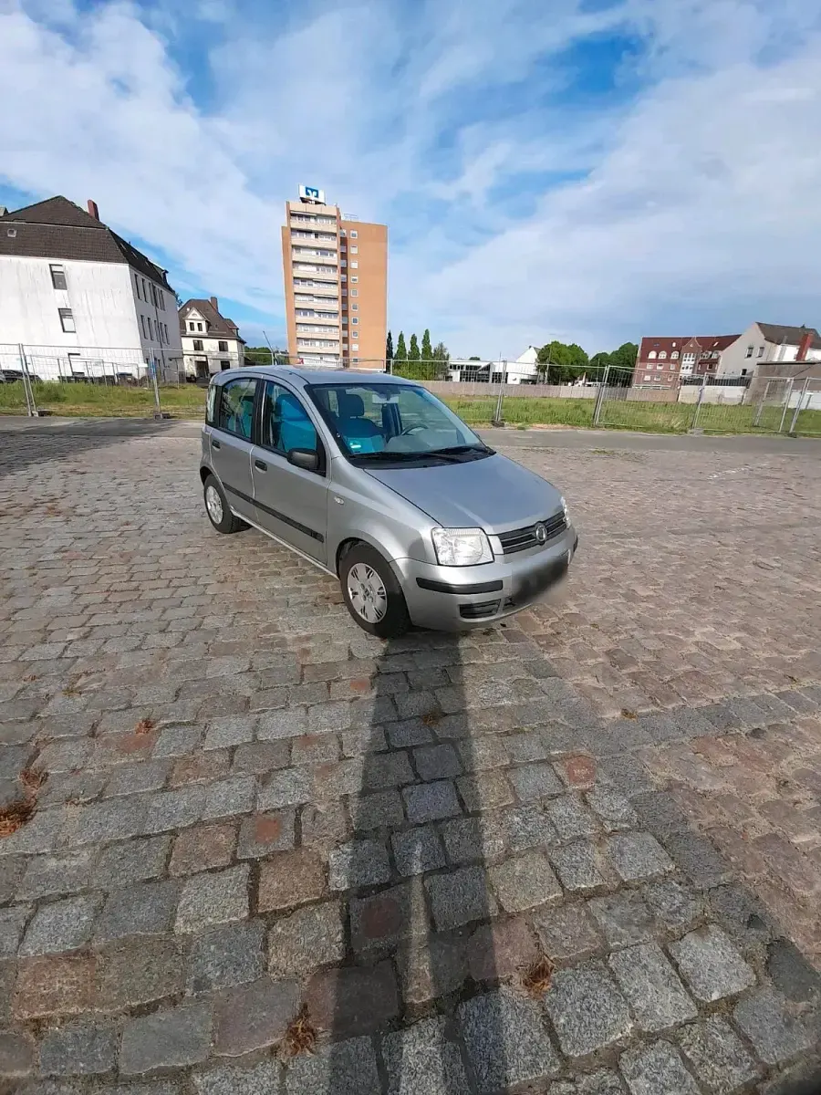 Używany Fiat Panda 60 KM (44 kW) 2004 Srebrny Hatchback