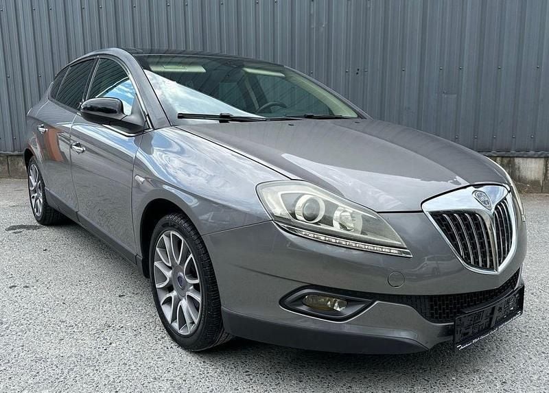Grau Gebraucht 2009 Lancia Delta Platinum Kleinwagen | 3.490 € (Guter Preis) - Bild 1/4